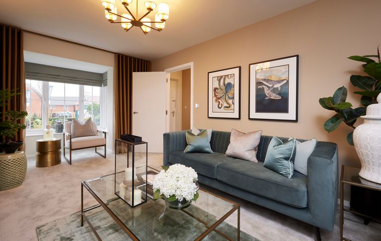 Property 3 of 8. Radclyffe Green-Winster-Lvr-003