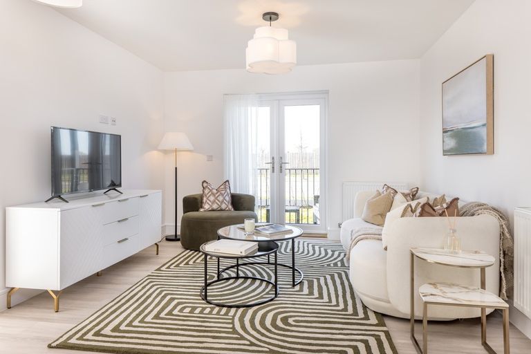 Property 3 of 9. Samuel Gardens, Arlesey