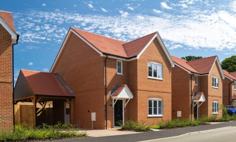 Property 1 of 8. Dandara - Zoopla -