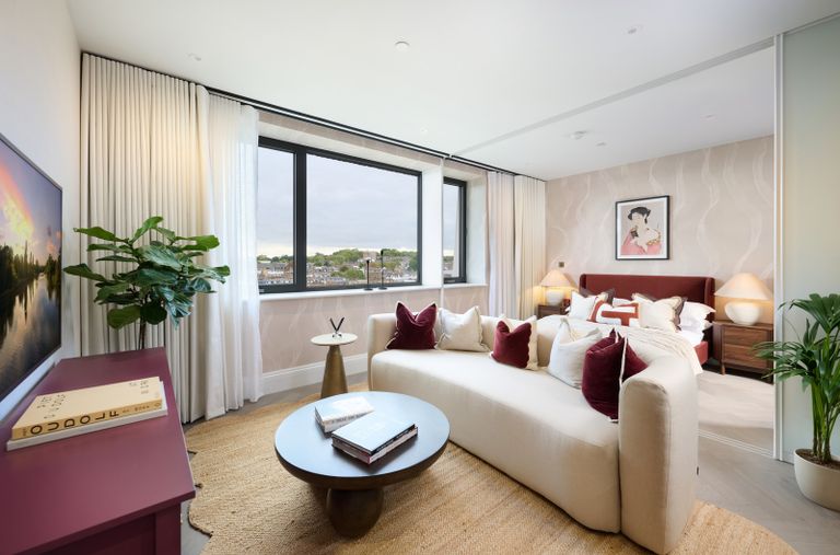 Property 1 of 14. Living Room/ Bedroom