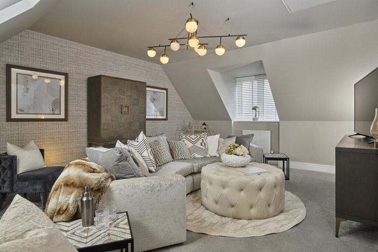 Property 2 of 5. The Elm Bedroom 5