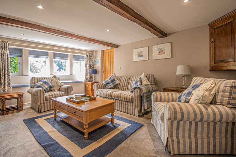 4 bed cottage for sale in Marsh Lane, Shepley, Huddersfield HD8 Zoopla