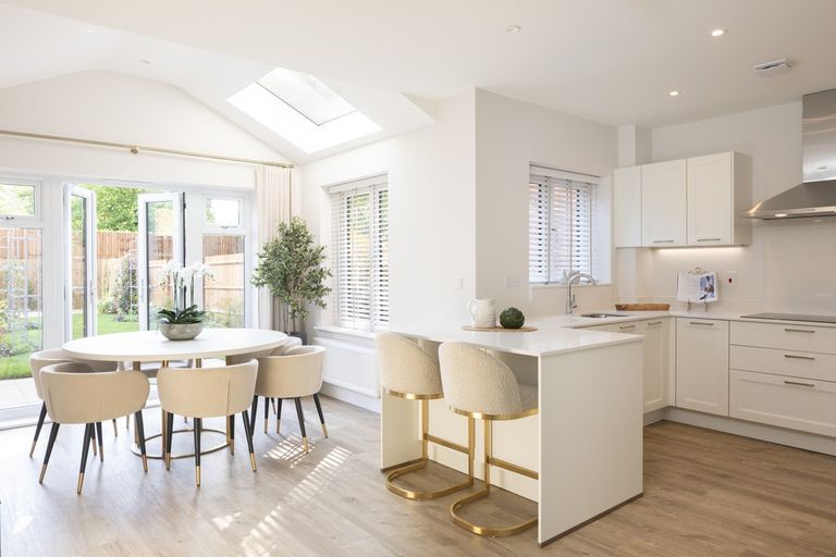 Property 2 of 9. Ascot Gardens, Ascot