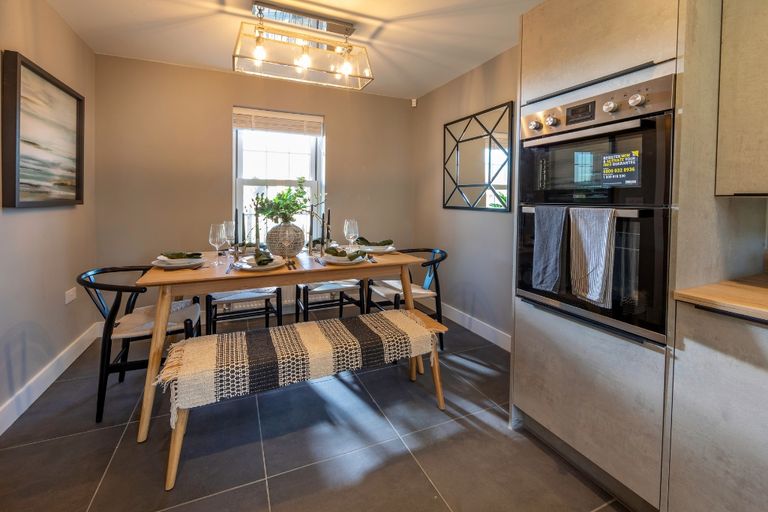 Property 1 of 19. Example Dining