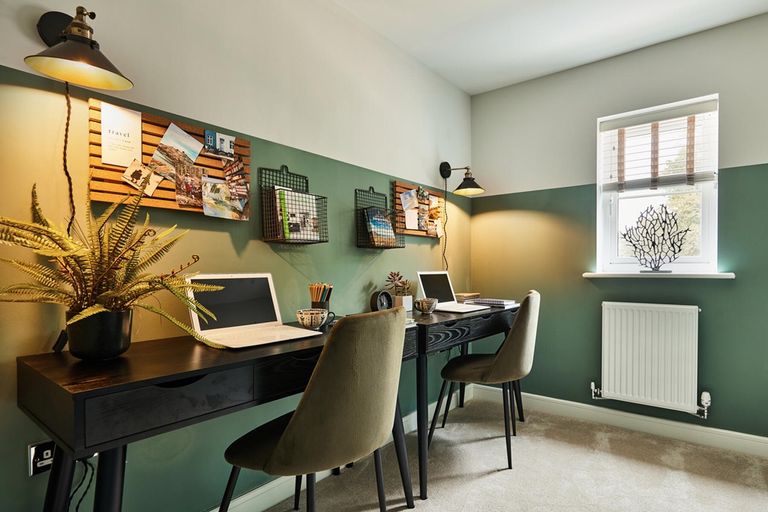 Property 3 of 8. Handy Home Office