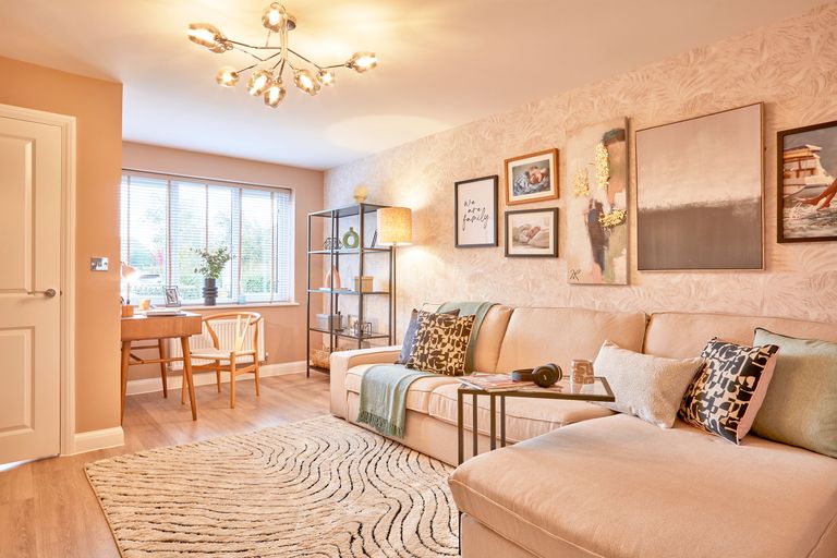 Property 2 of 7. Spacious Lounge In The Maidstone 3 Bedroom Home