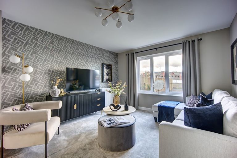 Property 3 of 17. Perfect For Watching A Movie