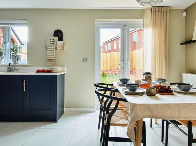 Property 3 of 6. Nmacc_Bovis_Hazel_012