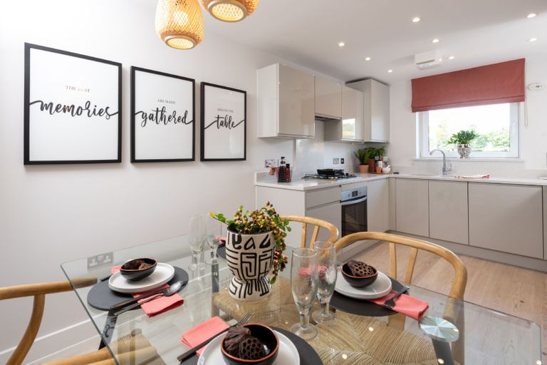 Property 2 of 9. Linden-Eveleigh-Ktd