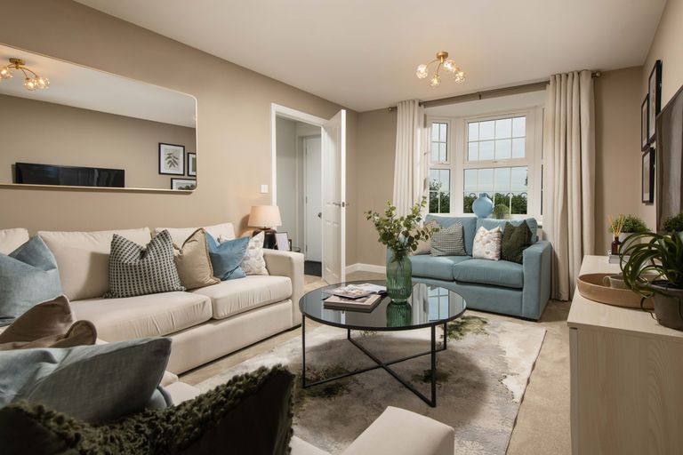 Property 2 of 10. Bayswater Internal Lounge