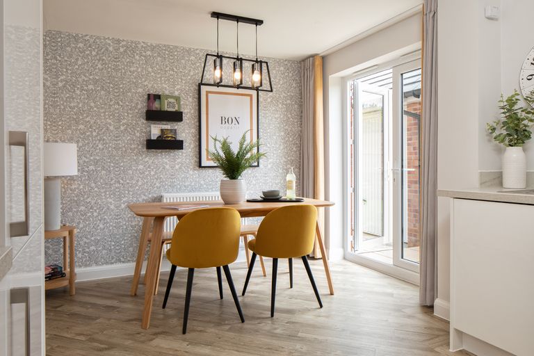 Property 3 of 8. Maidstone-Diner-Exeter
