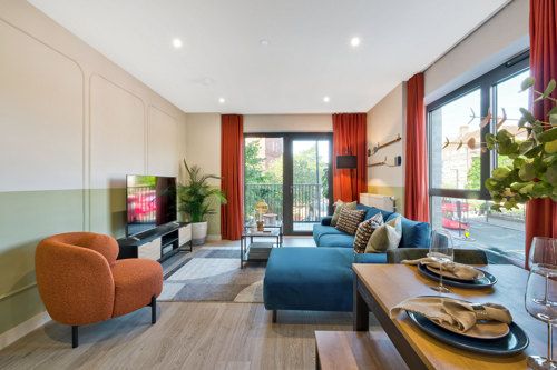 Property 2 of 9. 2 Lounge 2