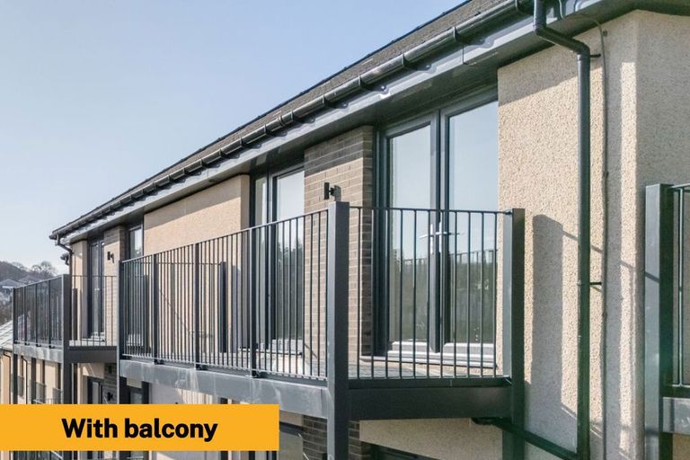 Property 3 of 10. St Crispin's Court