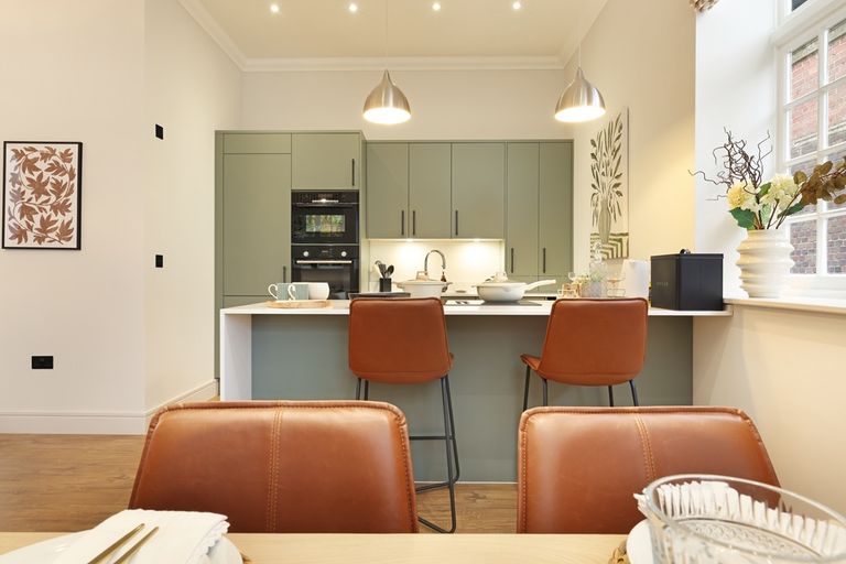 Property 2 of 13. Dining Area