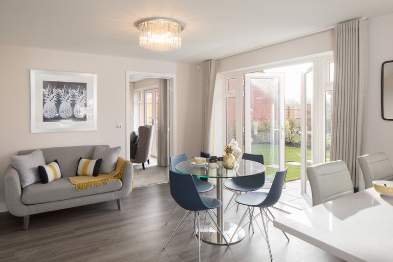 Property 3 of 10. Kitchen