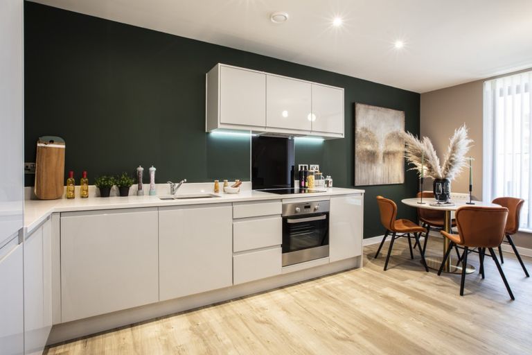 Property 2 of 8. Vb1964146 Www Andrewhendry Com49 1600x1017