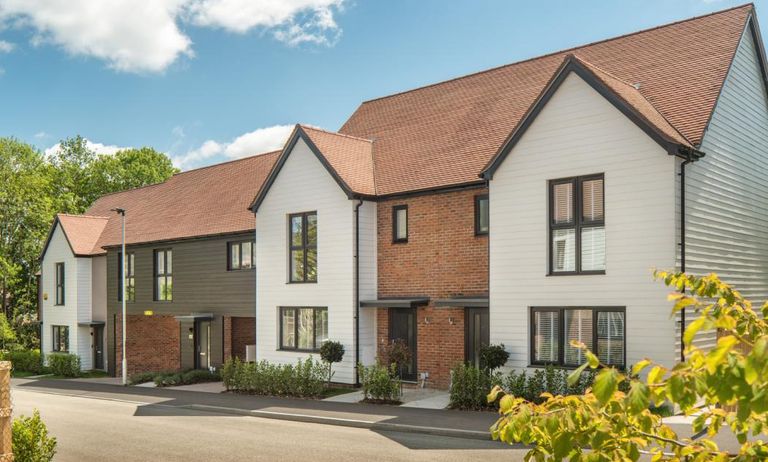 Property 1 of 8. Dandara - Zoopla -