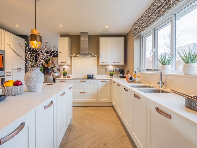 Property 2 of 10. Richmond - Kitchen 1 - 72256