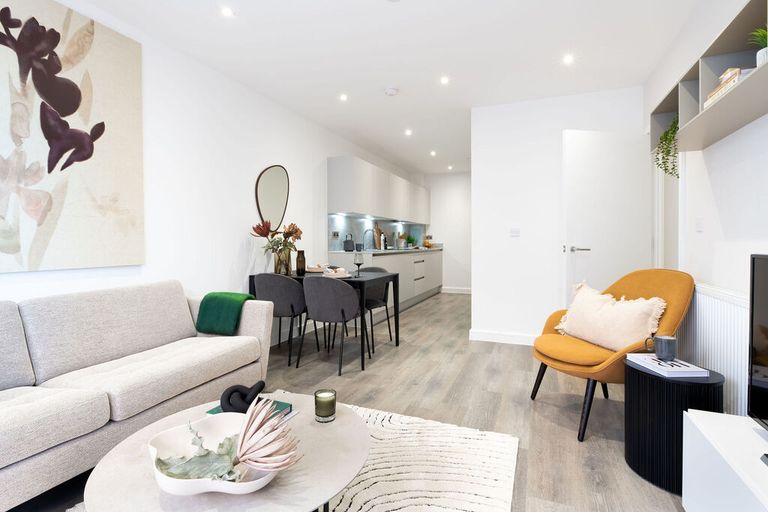 Property 2 of 8. Sjh_1062-Edit