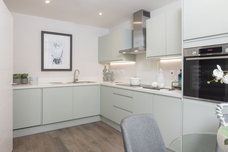 Property 2 of 12. Randall Fields, Stotfold