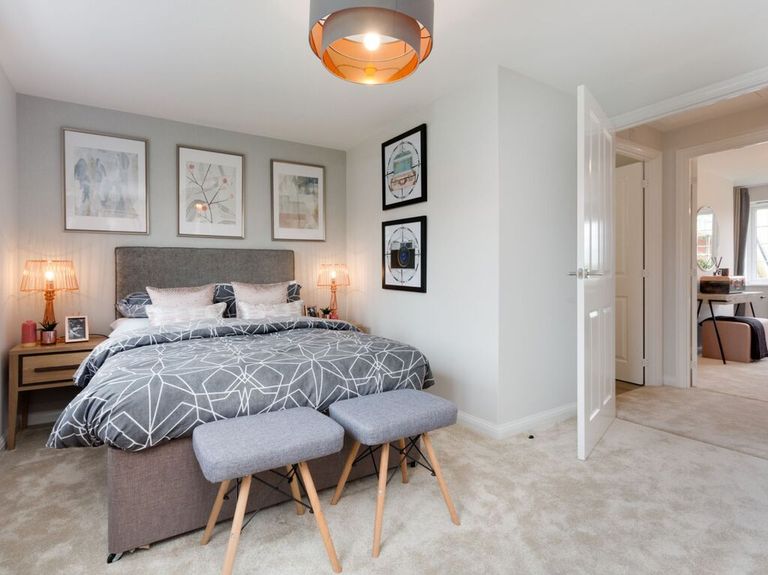 Property 3 of 9. Nessi_Bovis_Holly_Interior_008