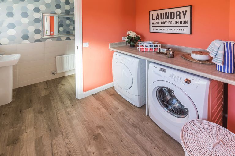 Property 3 of 9. H7252Cullodenwestshowhomefenton