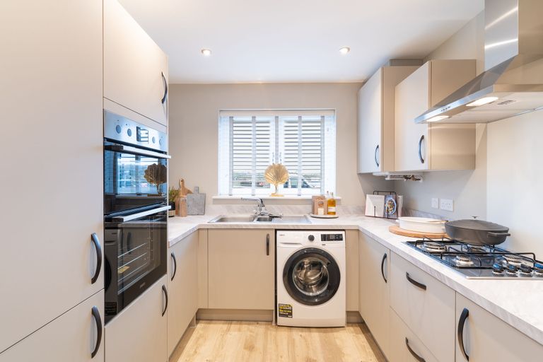 Property 3 of 7. Lambourne Kitchen
