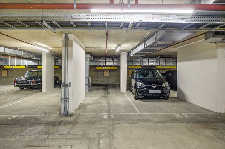 Property 2 of 3. Space 21