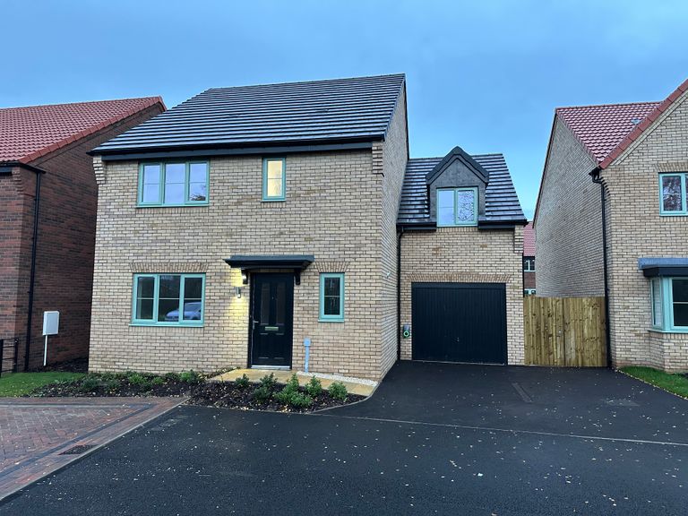 Property 1 of 9. Plot External