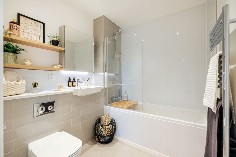 Property 3 of 5. 3 Bathroom