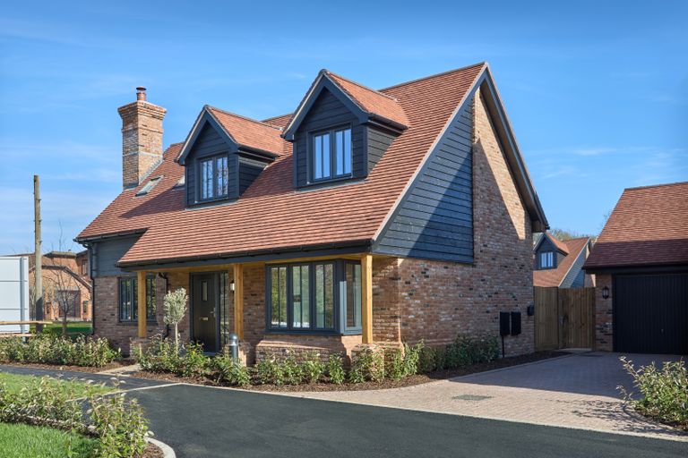 Property 3 of 17. 72 Whitebeam