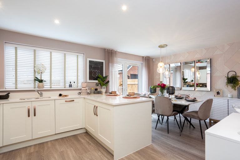 Property 3 of 11. Rosewood_06