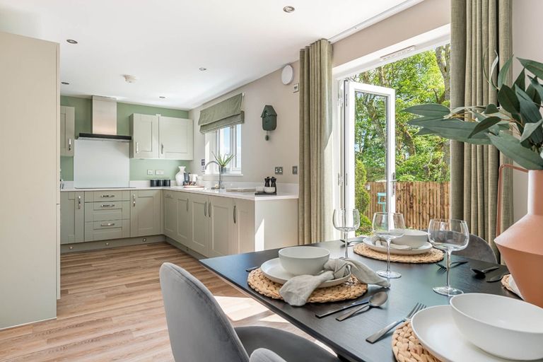 Property 3 of 13. 3 Sided Kitchen With Lots Of Storage