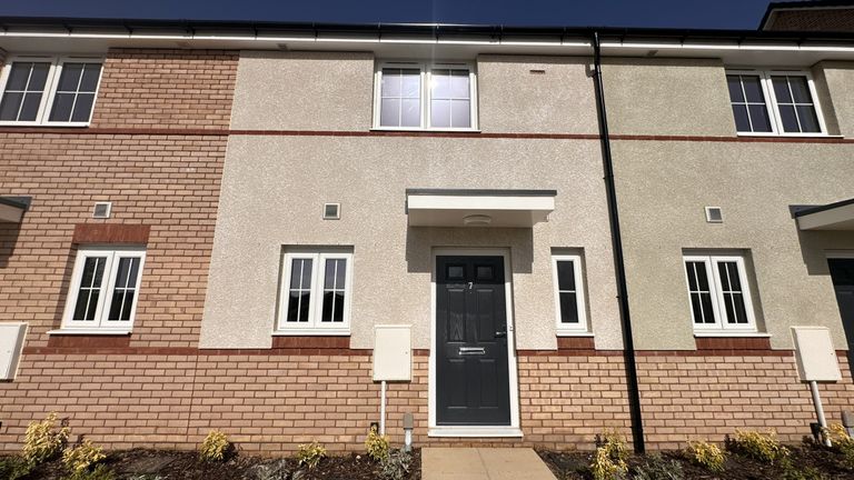 Property 1 of 4. Plot Image