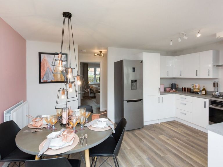 Property 3 of 8. Nessi_Bovis_Holly_Interior_005