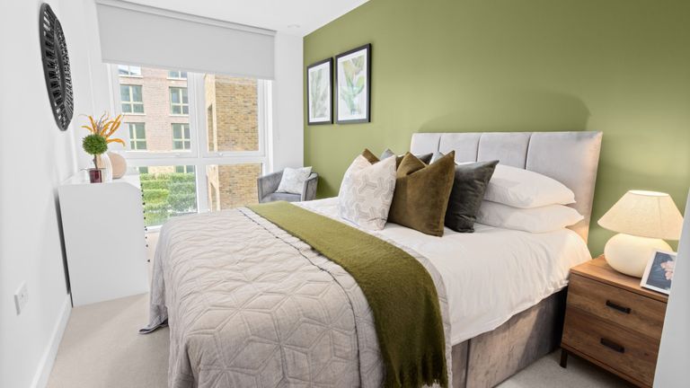 Property 2 of 10. Plot Image