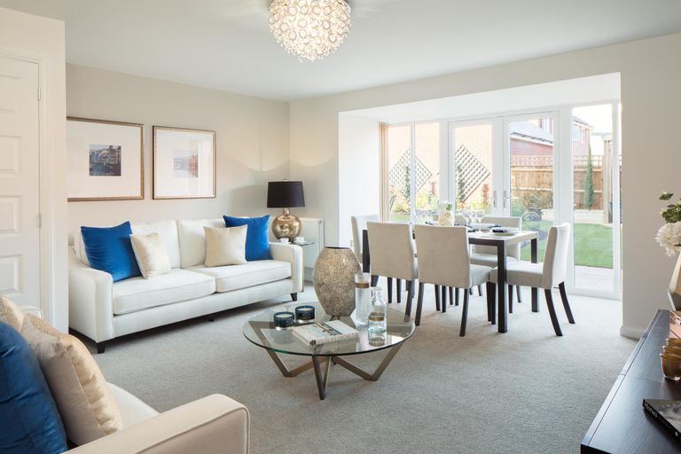 Property 3 of 9. Living Room