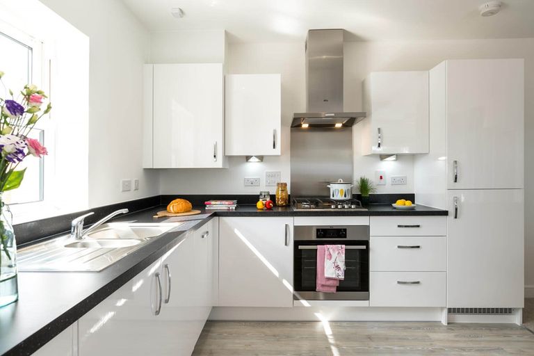 Property 1 of 5. 3 Sided Kitchen With Lots Of Storage