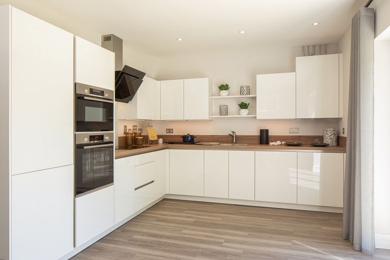 Property 3 of 14. Cross Trees Park, Shrivenham