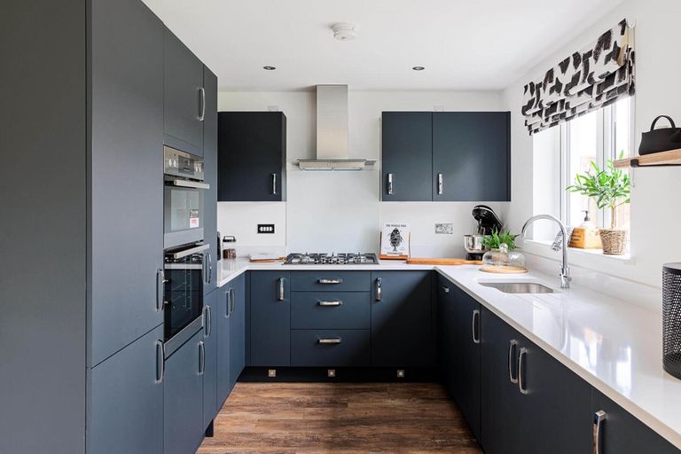 Property 3 of 13. 3 Sided Kitchen With Lots Of Storage
