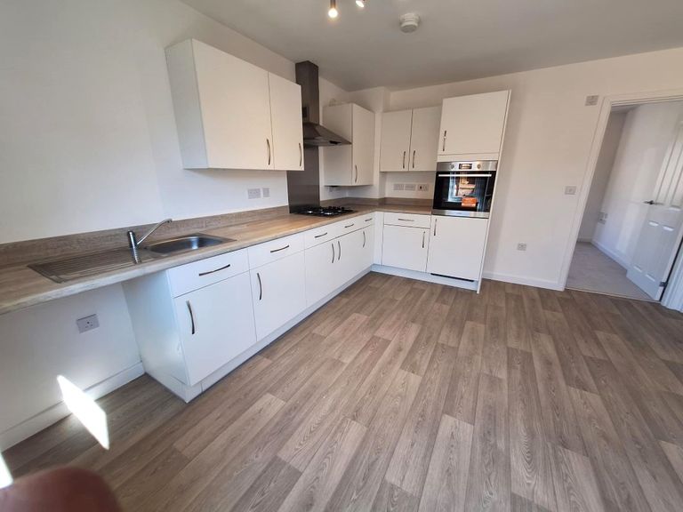 Property 3 of 17. Typical Kitchen Diner