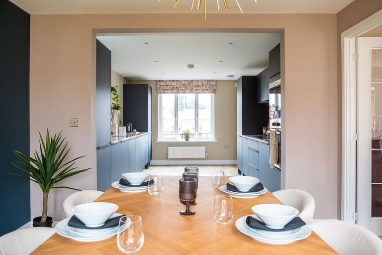 Property 1 of 12. Modern Open Plan Design