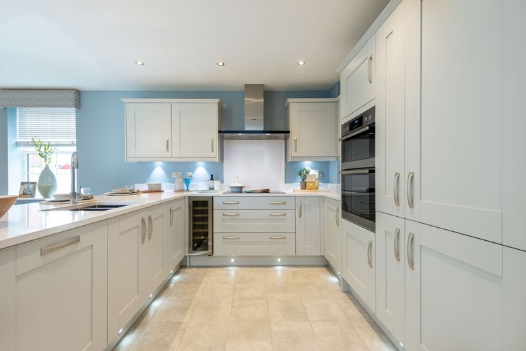 Property 2 of 10. Moreton Open-Plan Kitchen