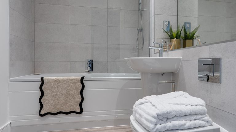 Property 3 of 16. Plot Image