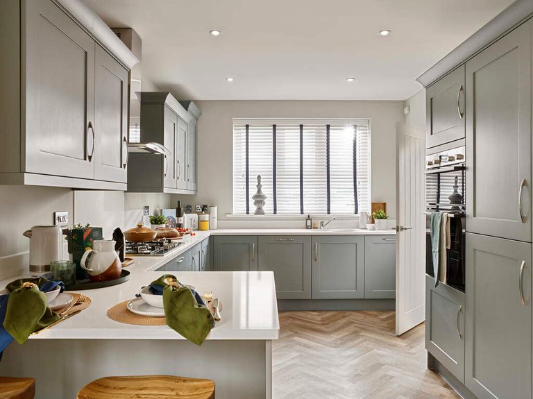 Property 2 of 11. B-Viwm-X413-Chestnut-Mars-22-005