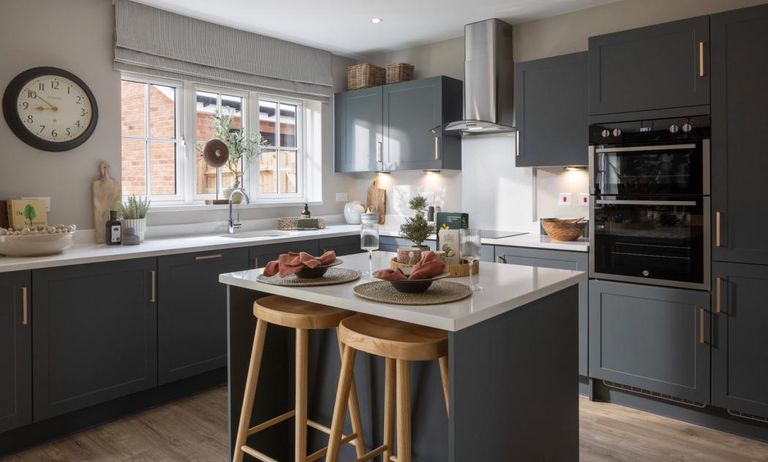 Property 2 of 8. Dandara - Zoopla -