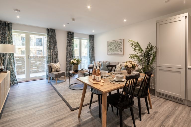 Property 2 of 9. 25.02.05 Hepworth Place Dury Apts 2 Bed Sh-1-Hdr