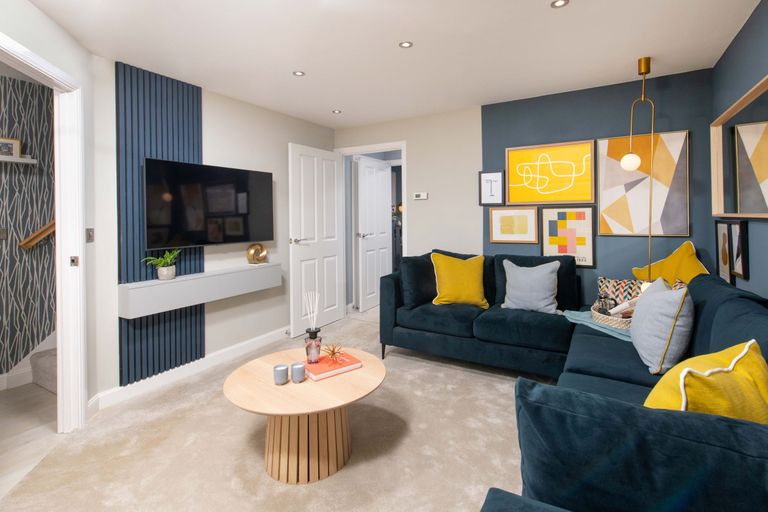 Property 3 of 7. Ellerton Lounge
