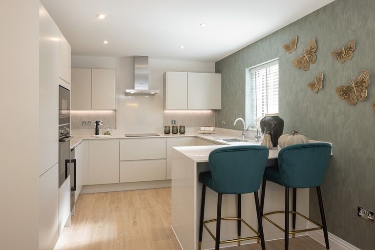 Property 2 of 6. Ascot Gardens, Ascot