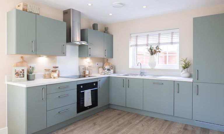 Property 2 of 8. Dandara - Zoopla -